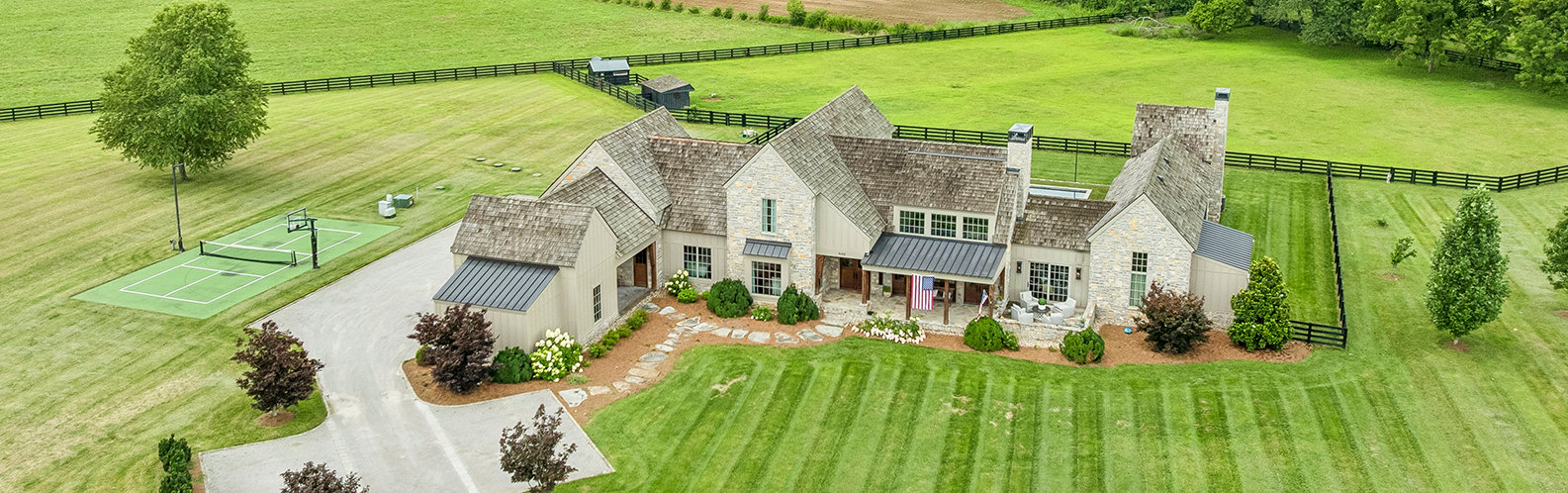 LUXURY, PRIVACY, CONVENIENCE<br>Franklin, TN | Click Image for Info LUXURY, PRIVACY, CONVENIENCE Franklin, TN